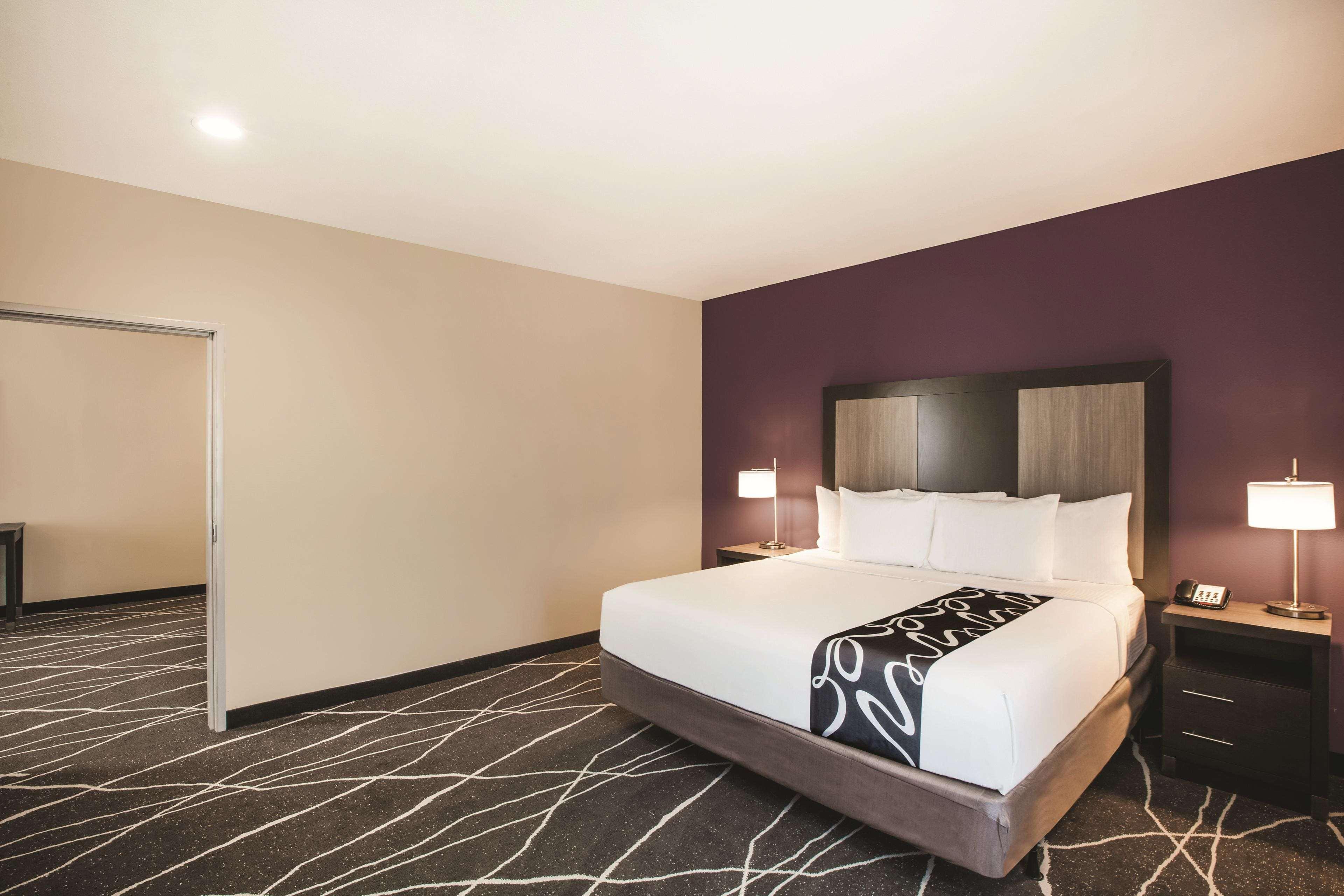 La Quinta By Wyndham Dallas Northeast-Arboretum Garland Extérieur photo