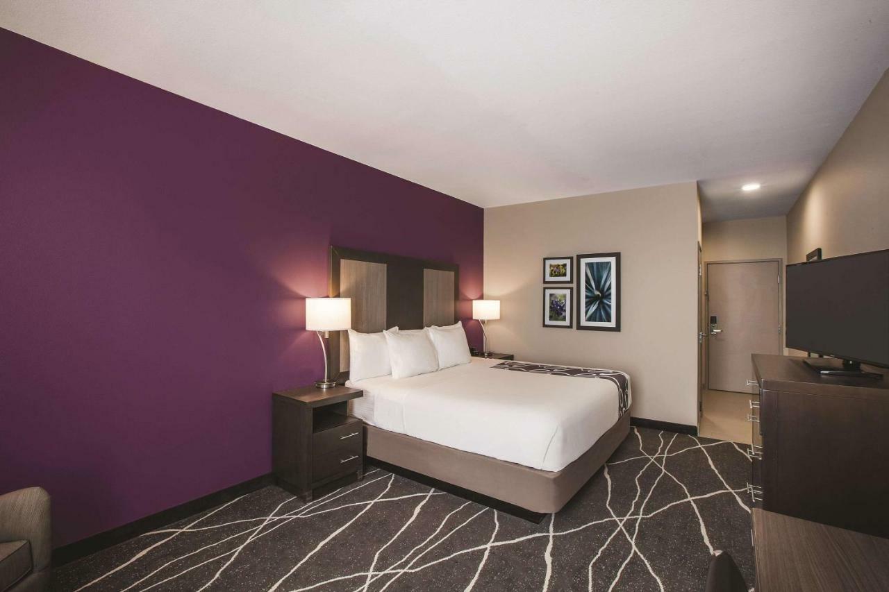 La Quinta By Wyndham Dallas Northeast-Arboretum Garland Extérieur photo